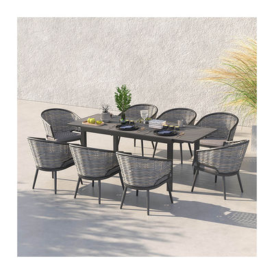 50 libbre Peso del tavolo AJUNION Ristorante di lusso Mobili da giardino Set di sedie di vucca miste