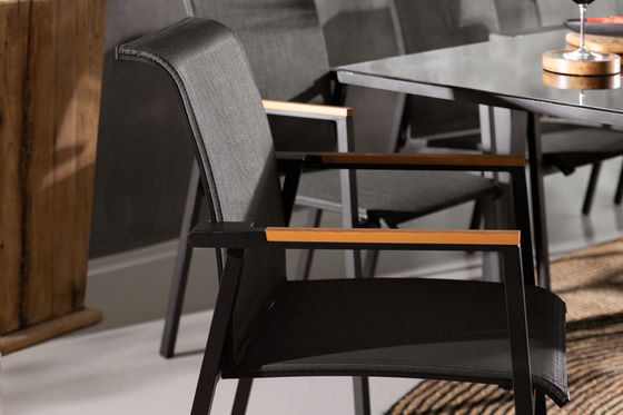 Tavolo da pranzo estensibile da 8 posti con poltrona in design di lusso moderno