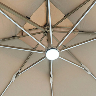 360 gradi di rotazione Offset Patio ombrello con luce a LED la scelta ideale per il vostro giardino