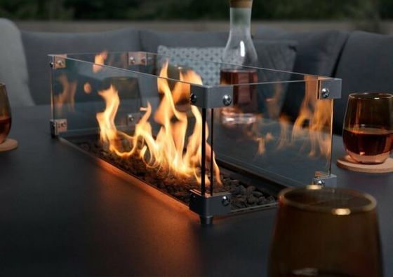 Imballaggio della posta Y AJUNION Tessuti da esterno di lusso Mobili da patio Set da pranzo con tavolo a fuoco