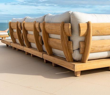 Divano per hotel commerciale in legno di teak Set di giardino Mobili con divano medio Dimensioni W100xH110cm