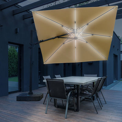 Imballaggio postale ombrello da giardino per cortile in alluminio cantilever ombrello per esterni
