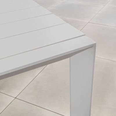 Tavolo da pranzo e sedia per ristoranti per 8 persone con telaio in metallo in alluminio in un design moderno