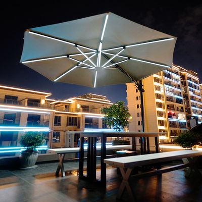 Arredamento esterno imperdibile Gran ombrello a manica in alluminio con luci solari a LED