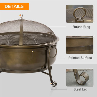 Grill e copertura a carbone per barbecue in cortile esterno