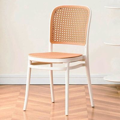 Poltrona da pranzo in plastica di rotino Nordic stackable PP per ristorante al bar in giardino all'aperto