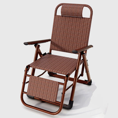 Balcone da spiaggia all'aperto Giardino Portable Rattan Platable Sun Lounge Chair con pedale dei piedi