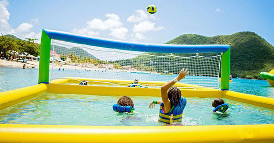 Vivi il miglior divertimento all'aria aperta con la piscina gonfiabile di pallavolo AJUNION