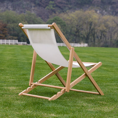 Sedile pieghevole in legno massello per giardini all'aperto