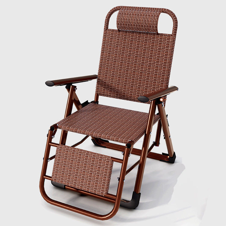 Balcone da spiaggia all'aperto Giardino Portable Rattan Platable Sun Lounge Chair con pedale dei piedi
